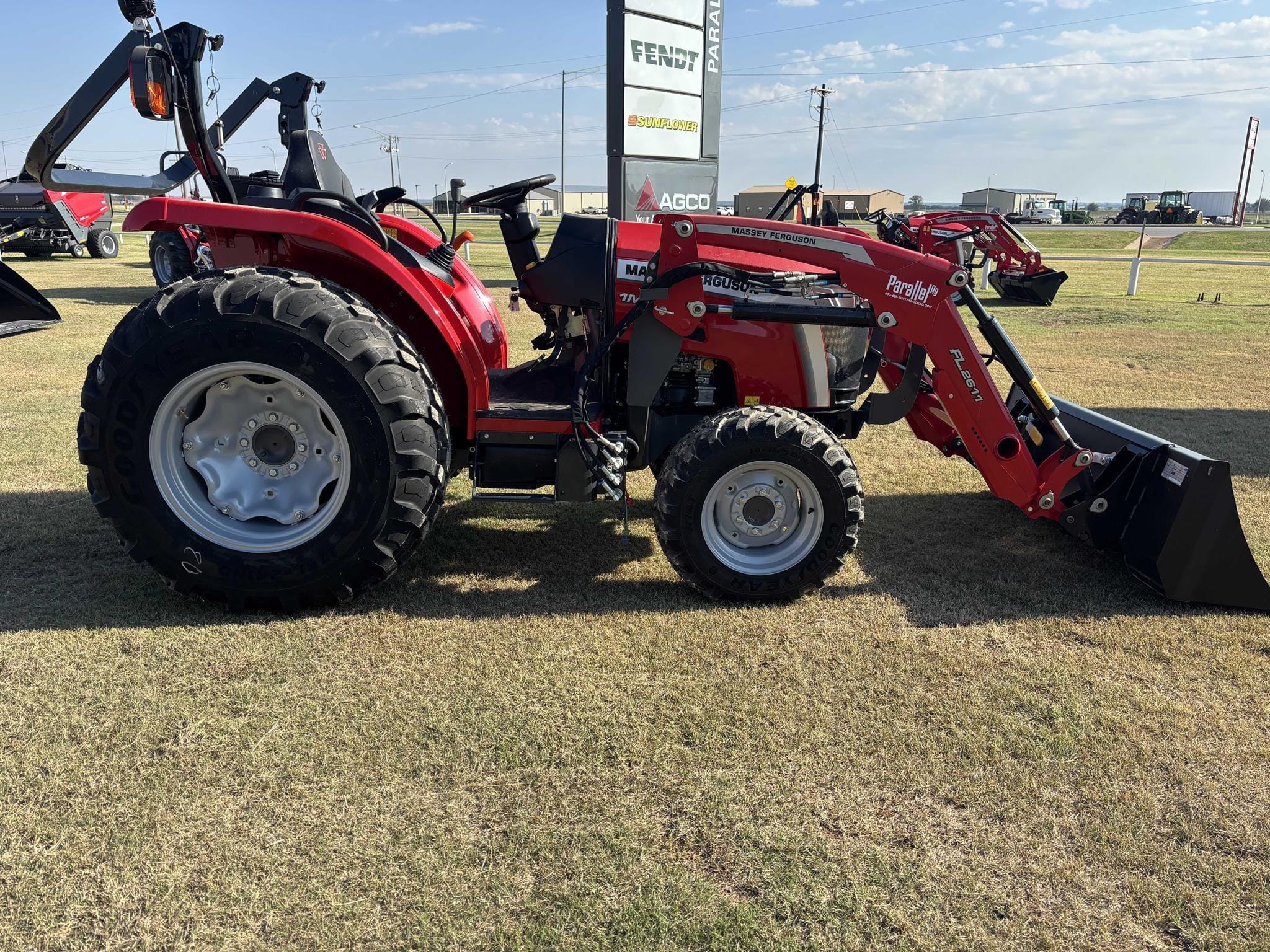 2025 Massey Ferguson 1M.35 Equipment Image0