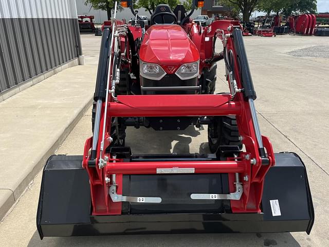 Image of Massey Ferguson 2E.60 equipment image 3