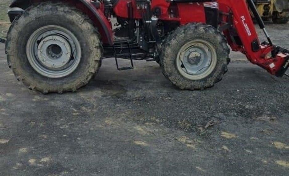 Image of Massey Ferguson 4707 Primary image
