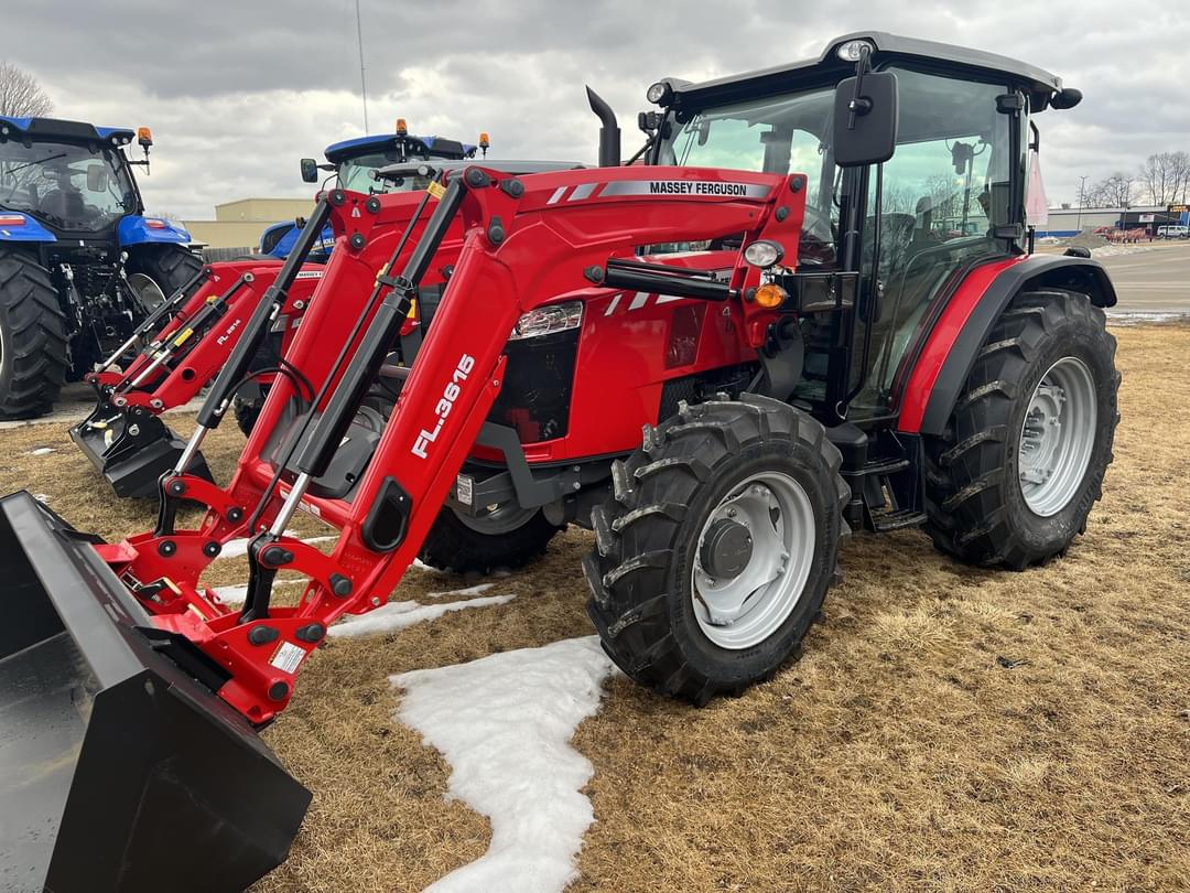 Image of Massey Ferguson 4707 Primary image