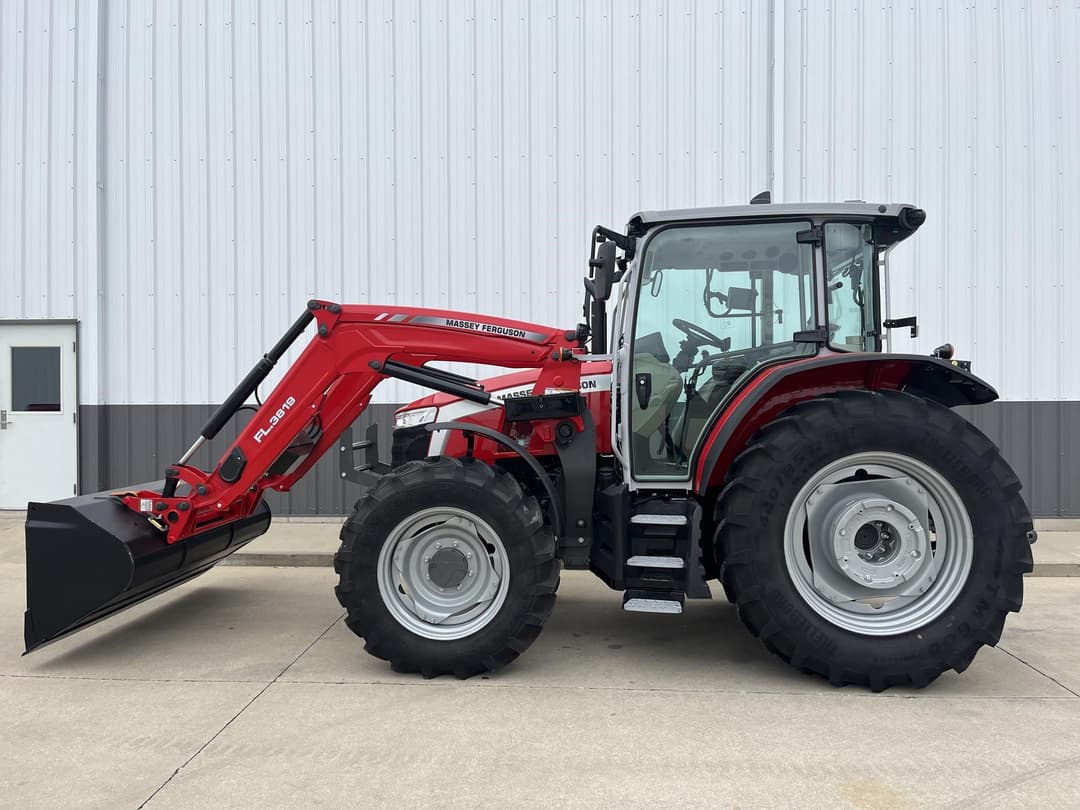 Image of Massey Ferguson 5M.105 Primary image