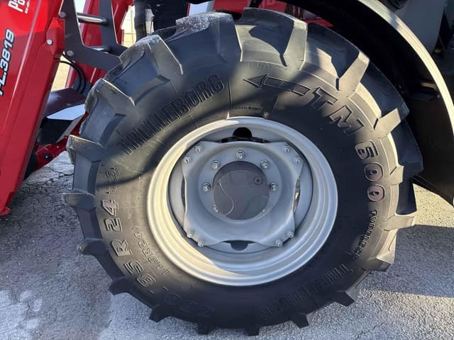 Image of Massey Ferguson 5M.115 equipment image 4