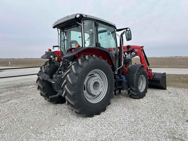 Image of Massey Ferguson 5M.115 equipment image 2