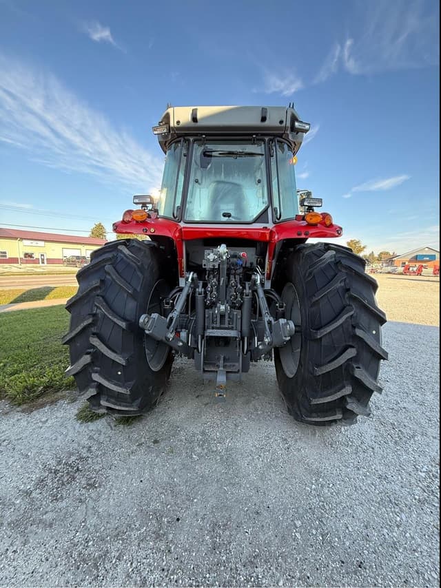 Image of Massey Ferguson 6S.155 equipment image 3