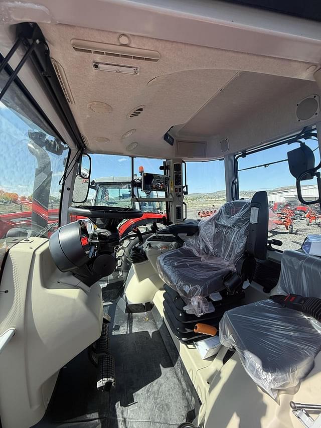 Image of Massey Ferguson 6S.155 equipment image 4