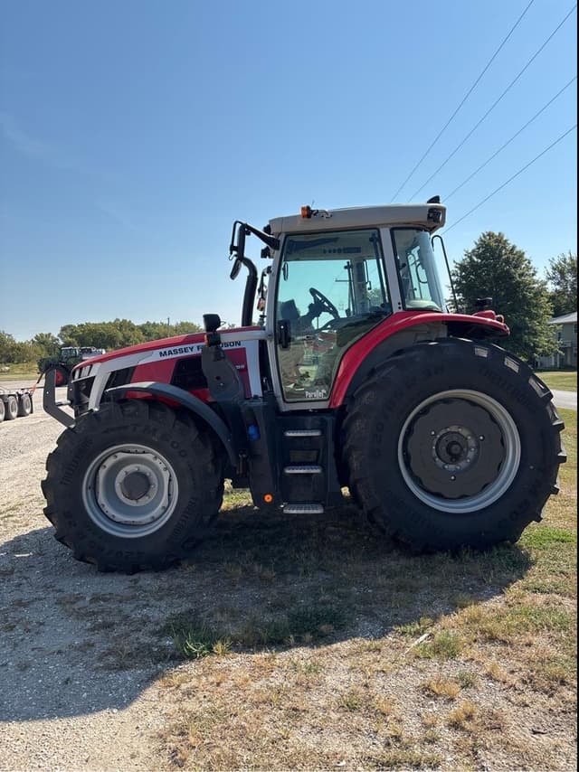 Image of Massey Ferguson 6S.155 equipment image 4