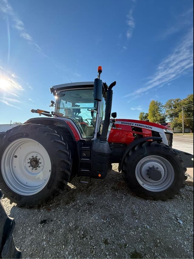 Image of Massey Ferguson 8S.305 equipment image 1