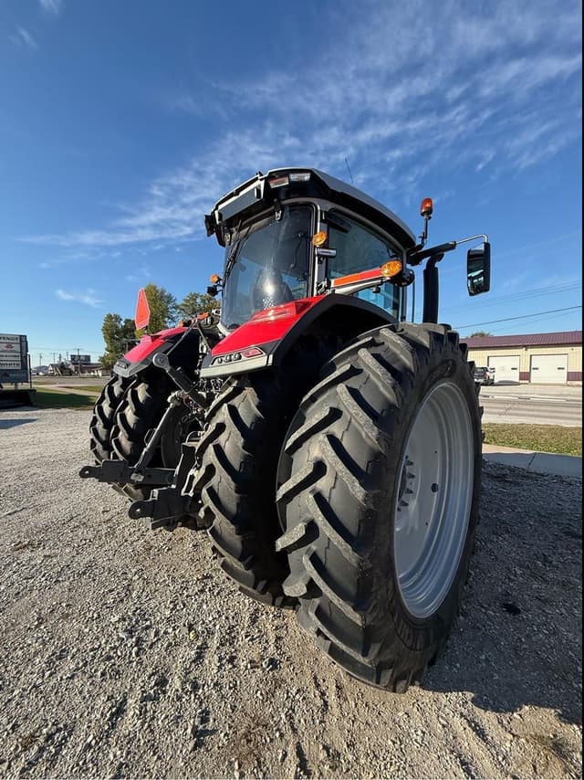 Image of Massey Ferguson 8S.305 equipment image 2