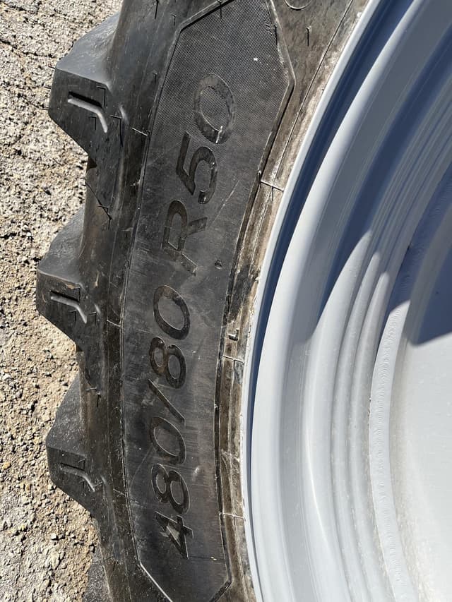 Image of Massey Ferguson 9S.370 equipment image 4