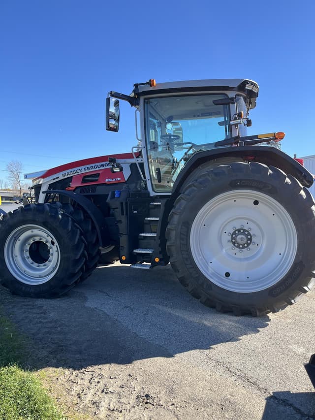 Image of Massey Ferguson 9S.370 equipment image 1