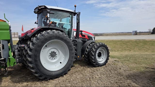 Image of Massey Ferguson 9S.370 equipment image 4