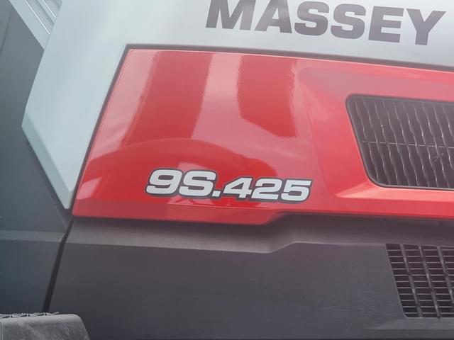 Image of Massey Ferguson 9S.425 equipment image 4