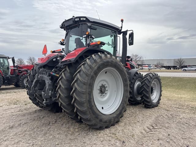 Image of Massey Ferguson 9S.425 equipment image 1
