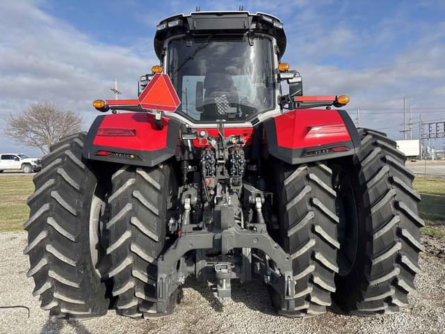 Image of Massey Ferguson 9S.425 equipment image 3