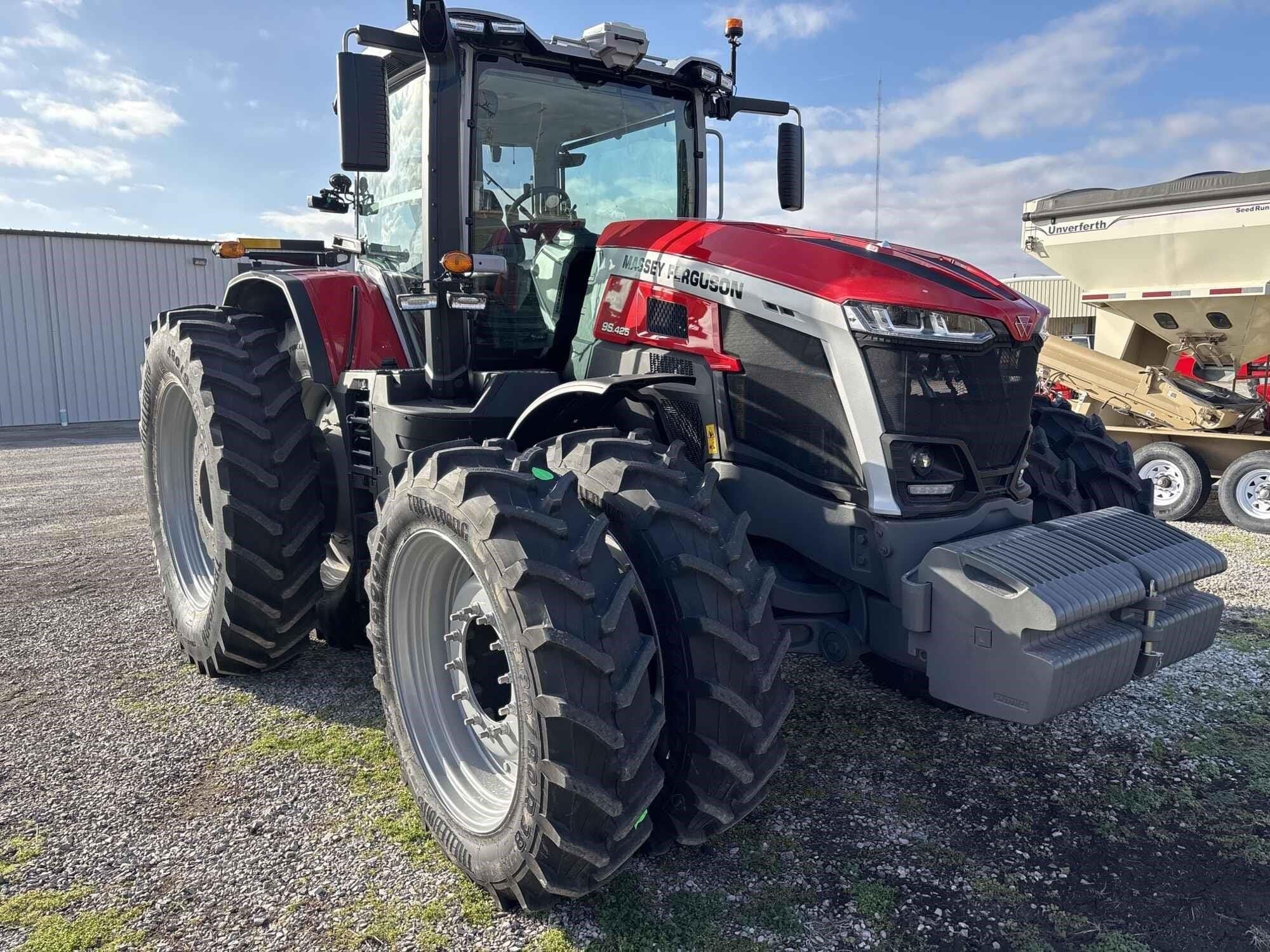 2025 Massey Ferguson 9S.425 Equipment Image0