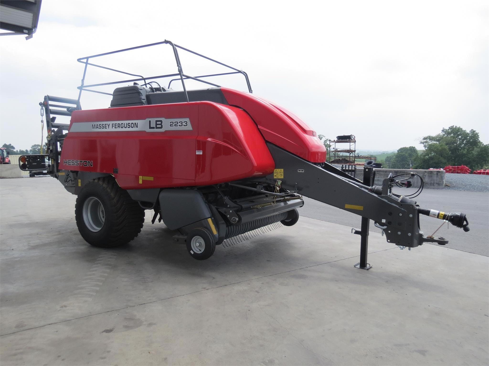 2025 Massey Ferguson LB2233 Equipment Image0