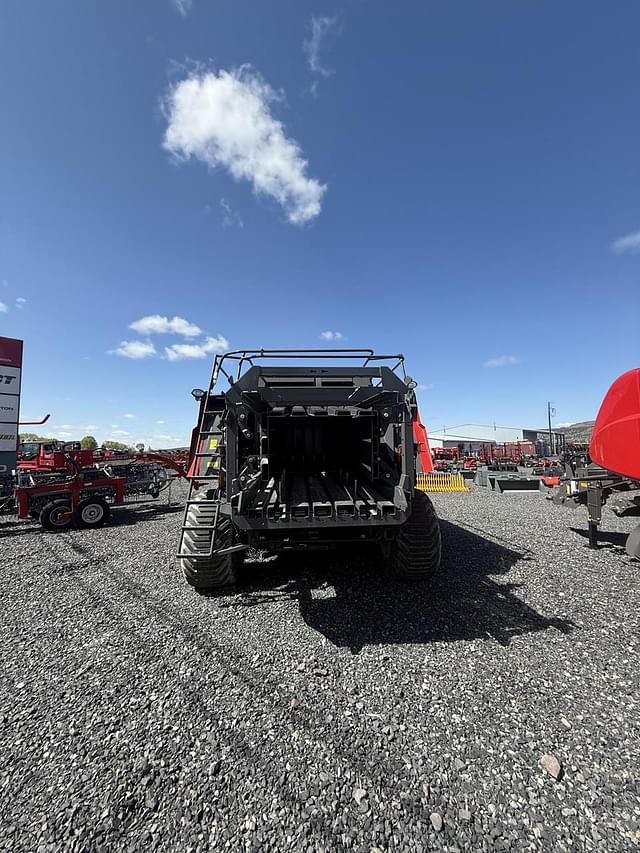 Image of Massey Ferguson LB2234 equipment image 1