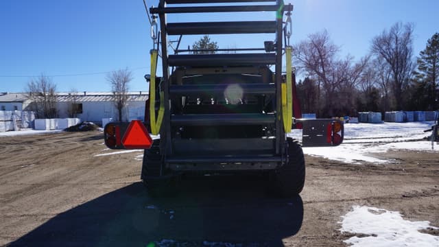 Image of Massey Ferguson LB2234XD equipment image 4