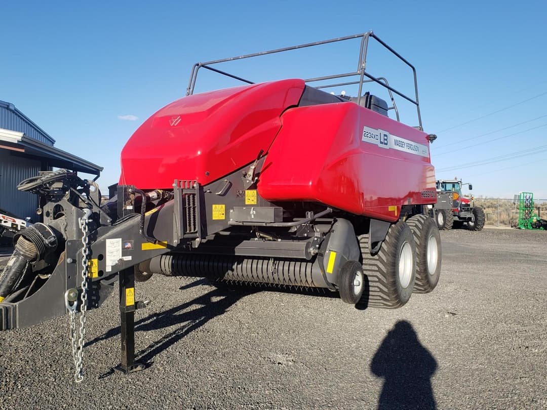 Image of Massey Ferguson LB2234XD Primary image