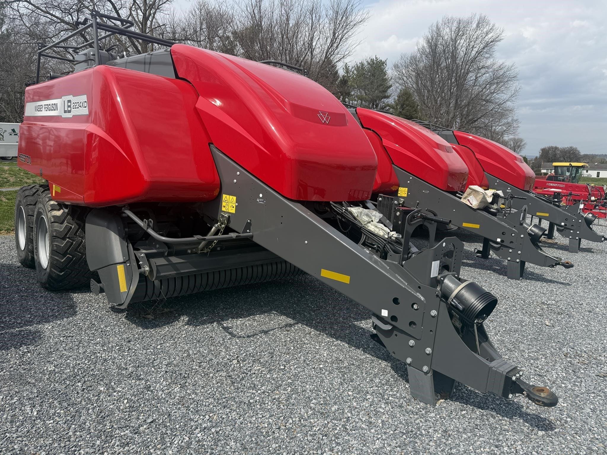 2025 Massey Ferguson LB2234XD Equipment Image0
