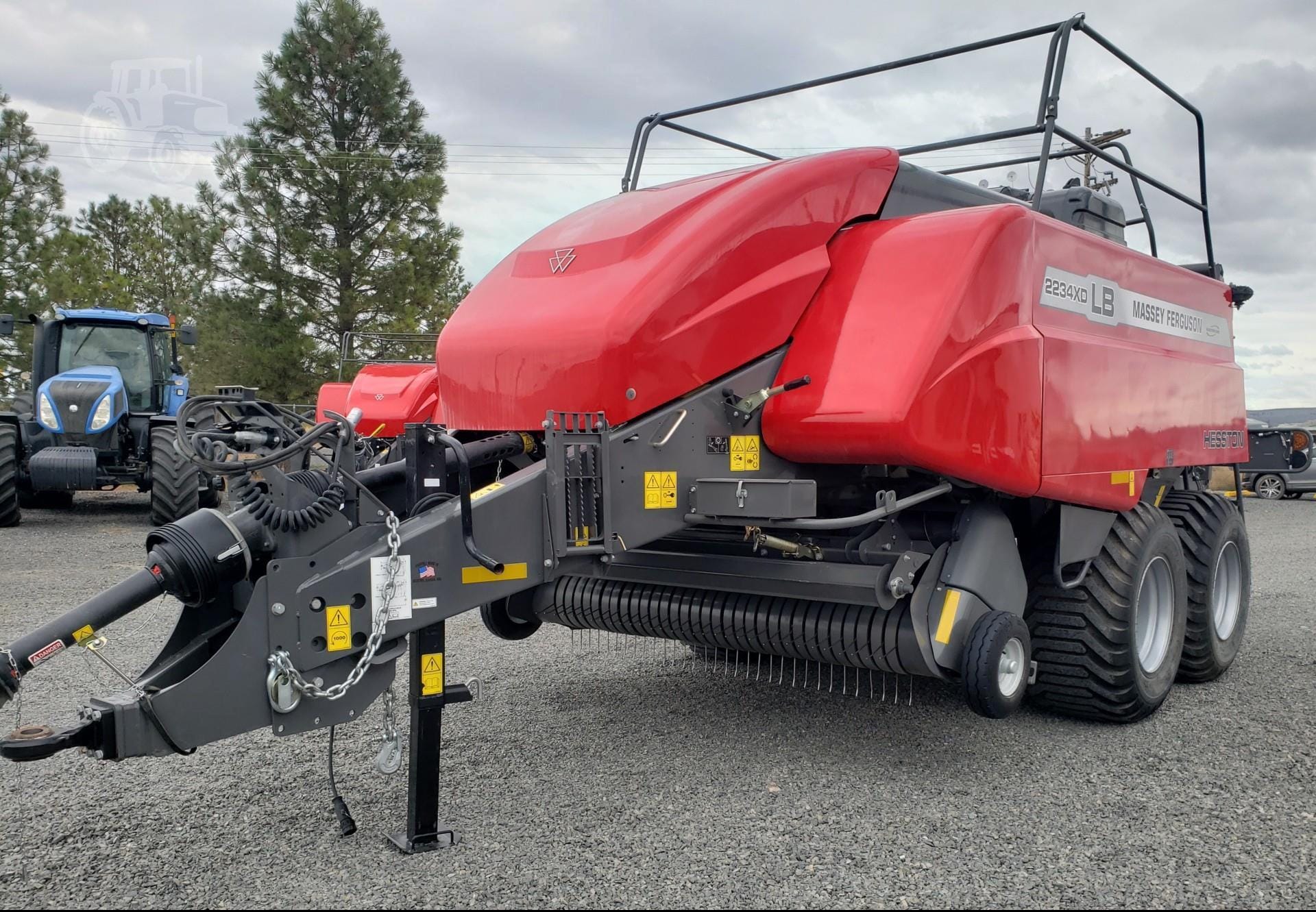 2025 Massey Ferguson LB2234XD Equipment Image0
