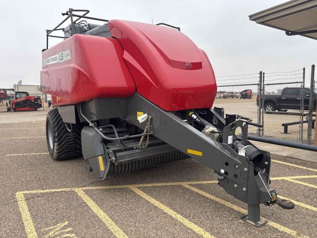 Image of Massey Ferguson LB2244 equipment image 4
