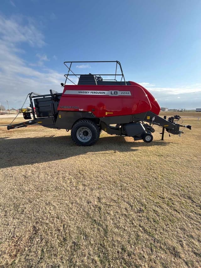 Image of Massey Ferguson LB2244 equipment image 1