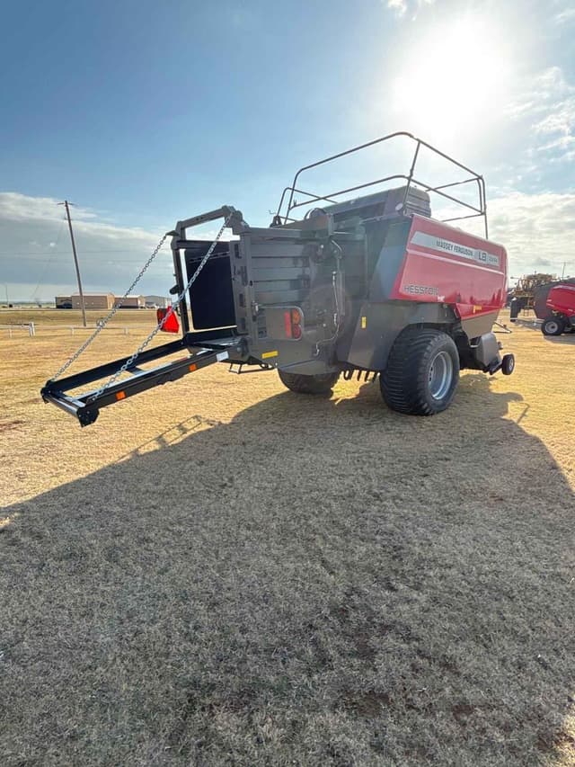 Image of Massey Ferguson LB2244 equipment image 2