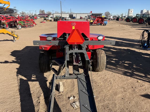 Image of Massey Ferguson 1840 equipment image 2