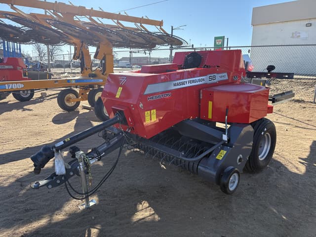 Image of Massey Ferguson 1840 equipment image 1