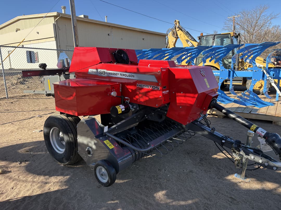 Image of Massey Ferguson 1840 Primary image