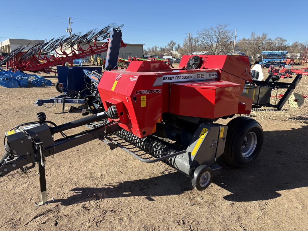 Image of Massey Ferguson 1842S Primary image