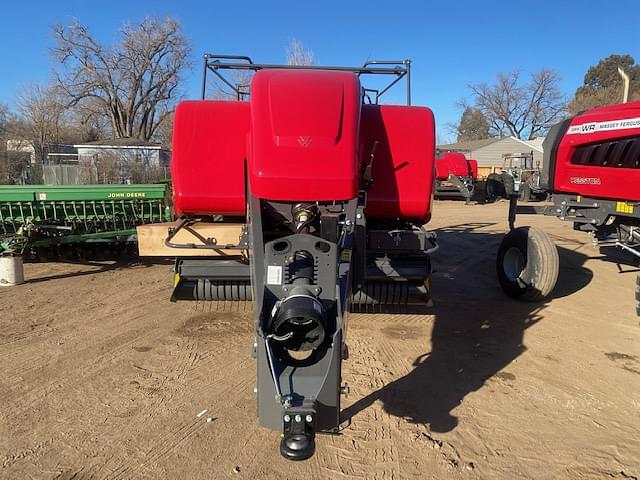 Image of Massey Ferguson LB2233 equipment image 3