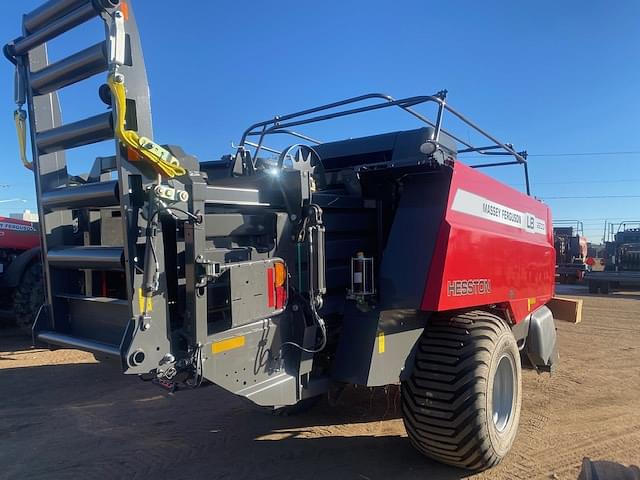 Image of Massey Ferguson LB2233 equipment image 4