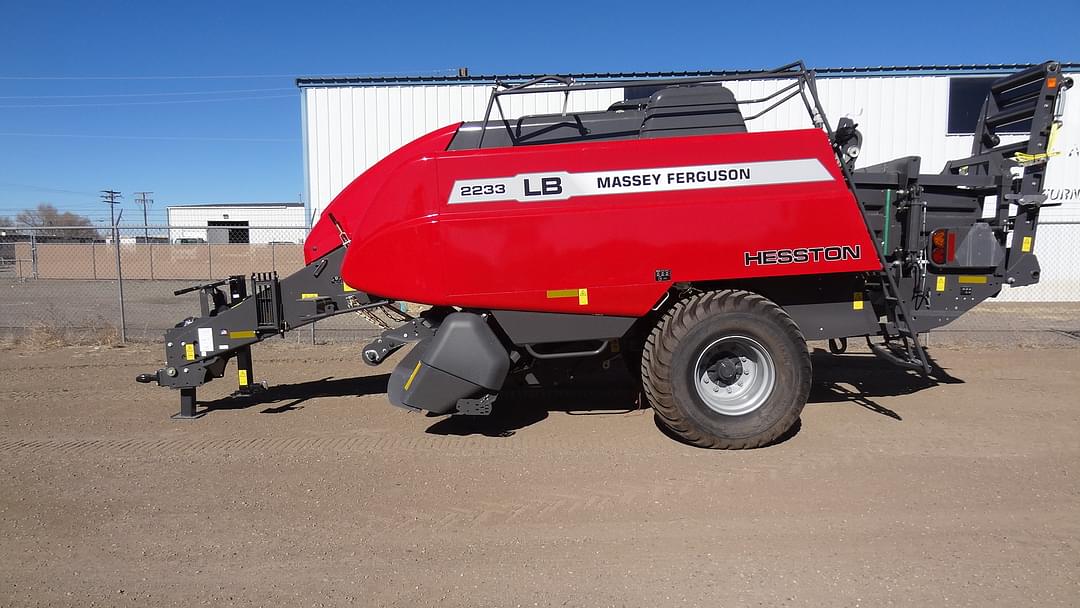 Image of Massey Ferguson LB2233 Primary image