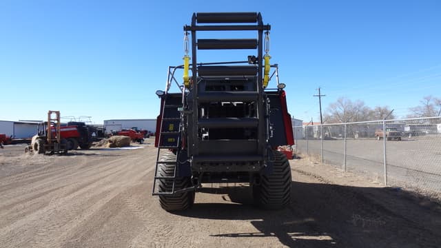 Image of Massey Ferguson LB2233 equipment image 3