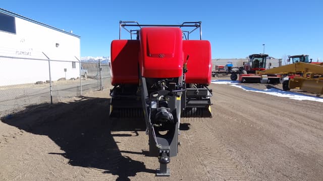 Image of Massey Ferguson LB2233 equipment image 2