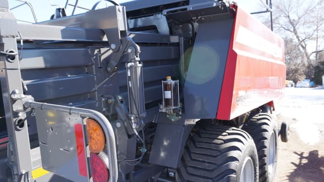 Image of Massey Ferguson LB2234 equipment image 3