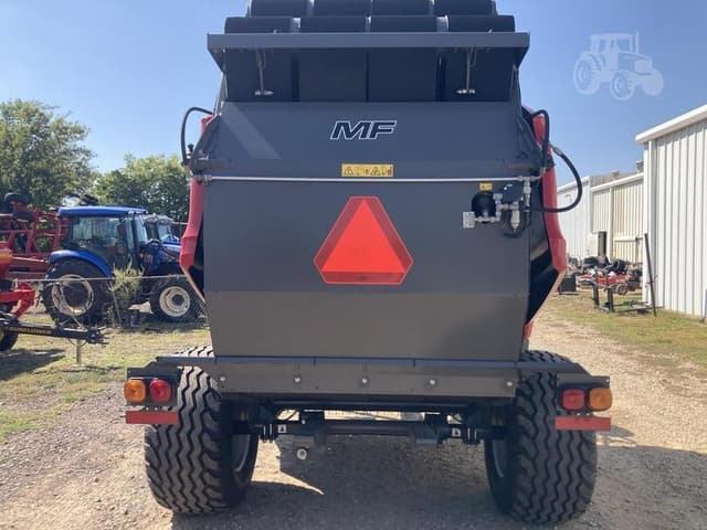 Image of Massey Ferguson RB4180V equipment image 3