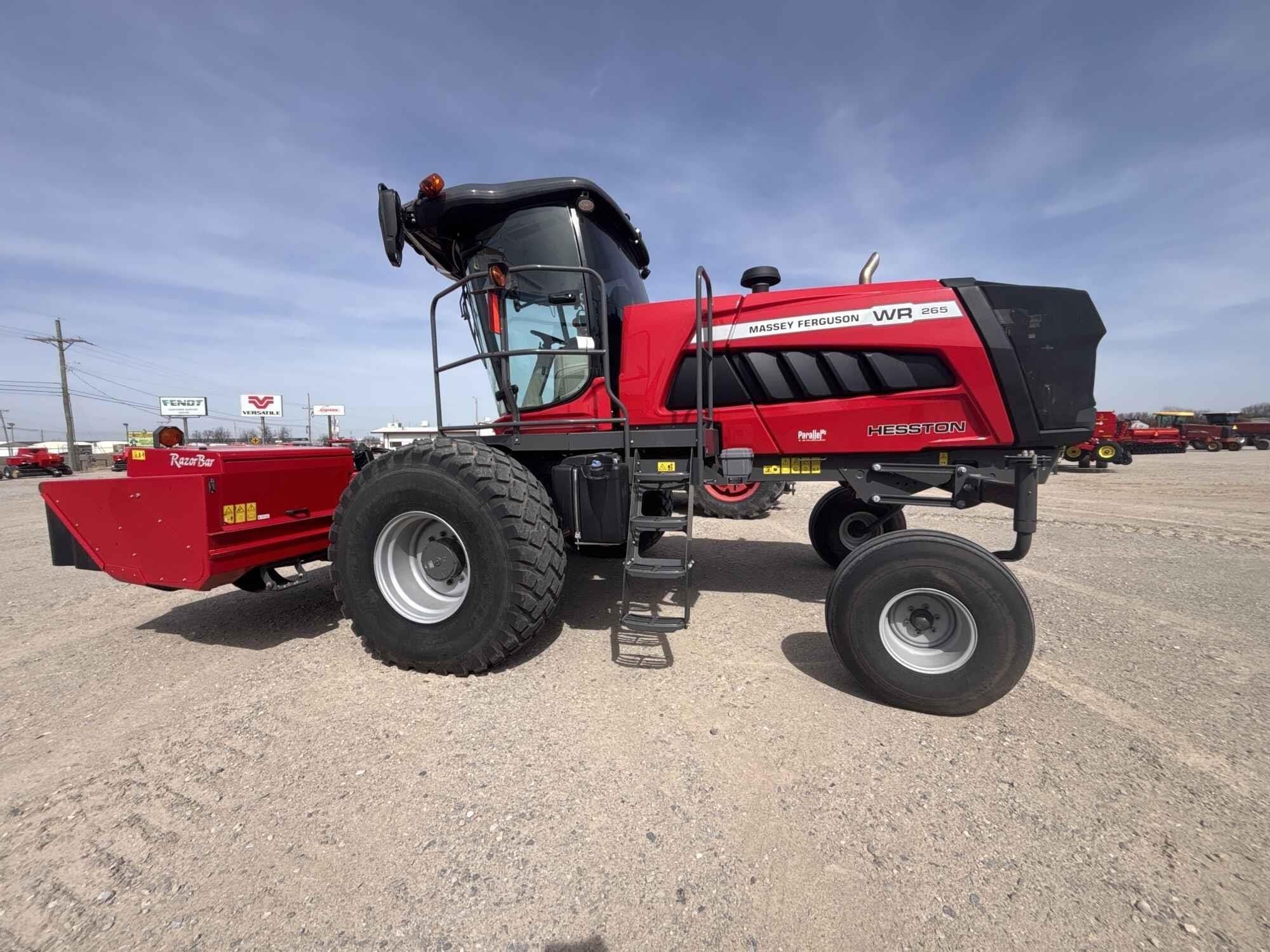 Main image Massey Ferguson WR265
