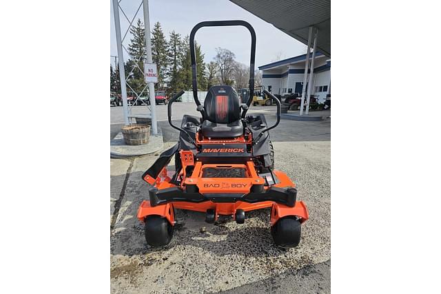 Image of Bad Boy Maverick equipment image 3