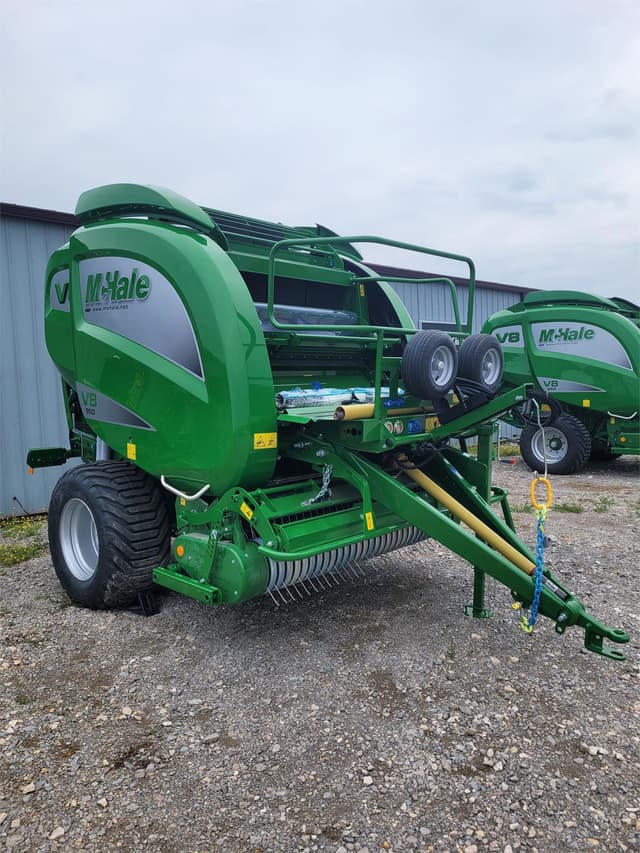 Image of McHale V8 950 equipment image 1