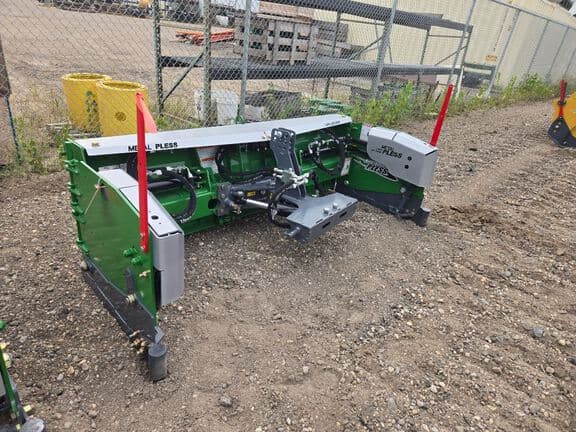 Image of Metal Pless Agrimaxx equipment image 2