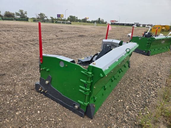 Image of Metal Pless Agrimaxx equipment image 2