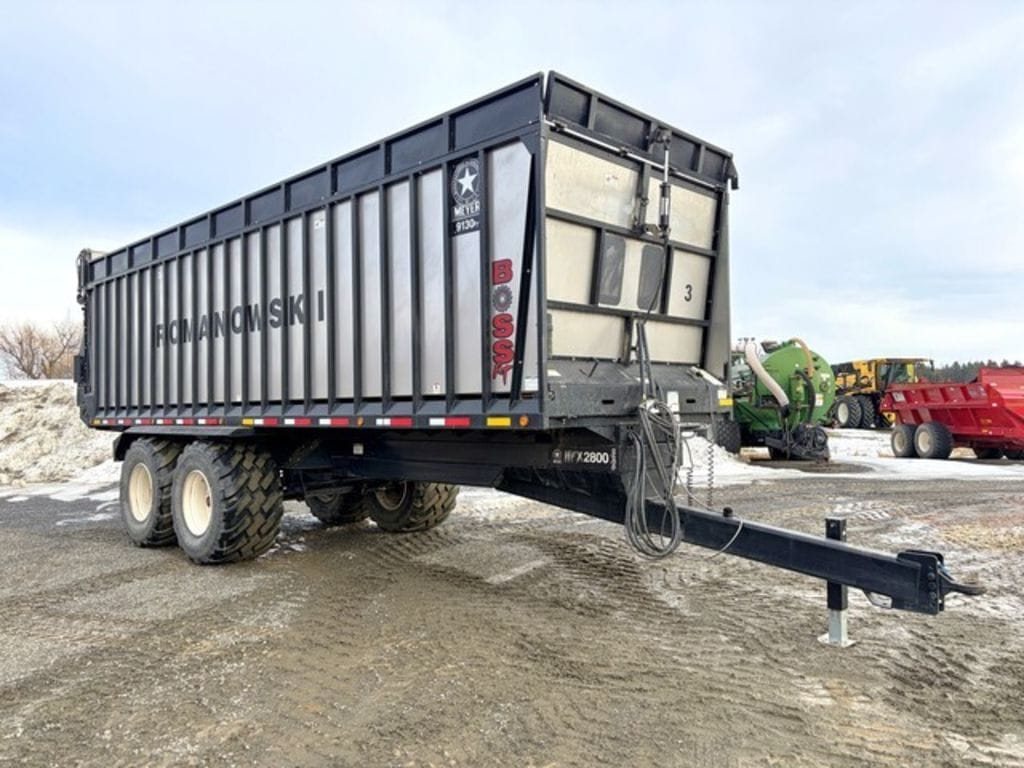 2025 Meyer 9130RT Equipment Image0