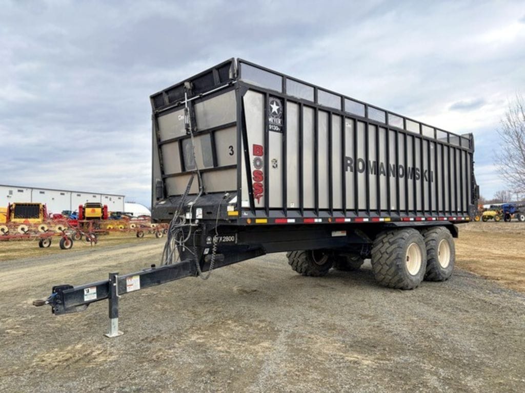 2025 Meyer 9130RT Equipment Image0