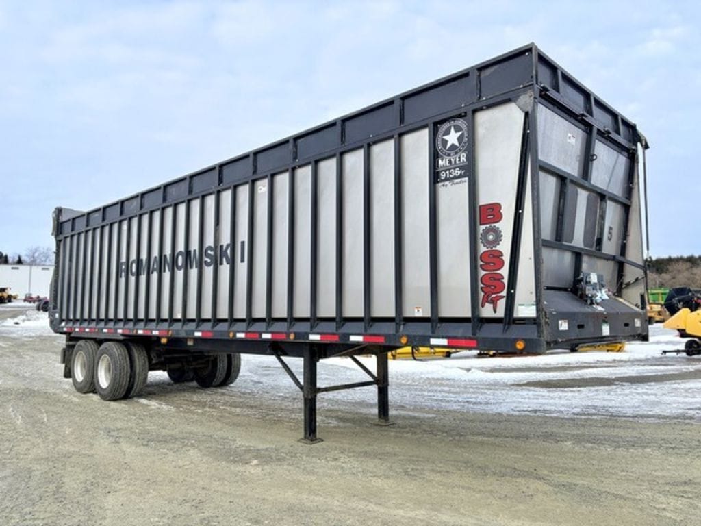 2025 Meyer 9136RT Equipment Image0