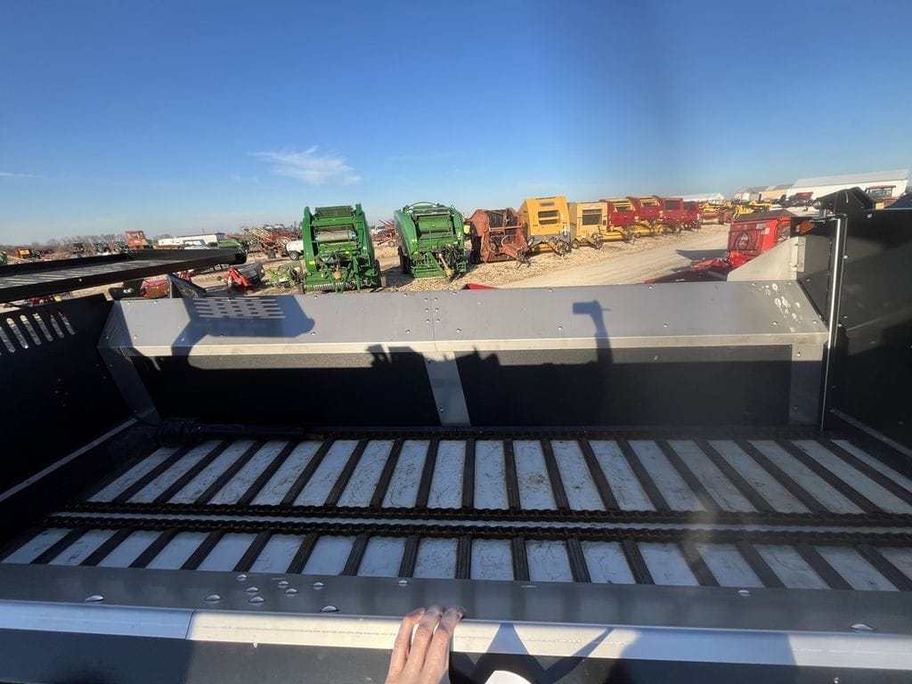 2025 Meyer's VB235 Equipment Image0