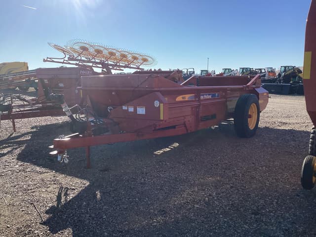 Image of New Holland 165 equipment image 2