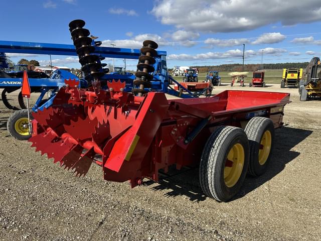 Image of New Holland 185 equipment image 2